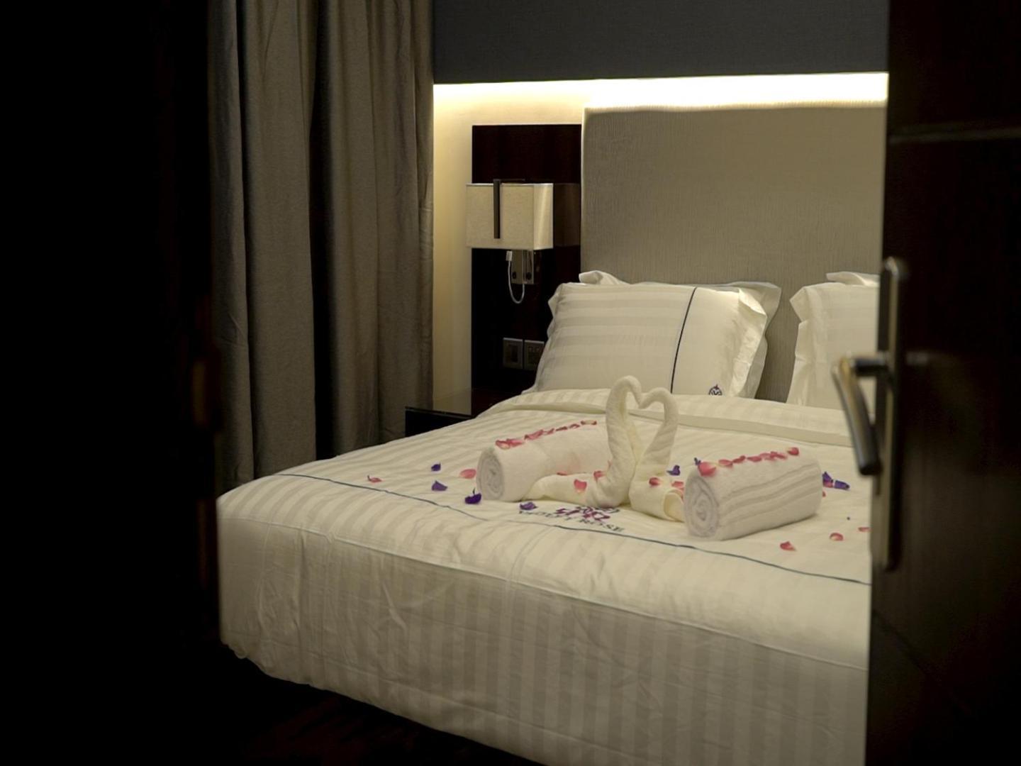 Violet Rose Aprit Hotel Джедда Экстерьер фото