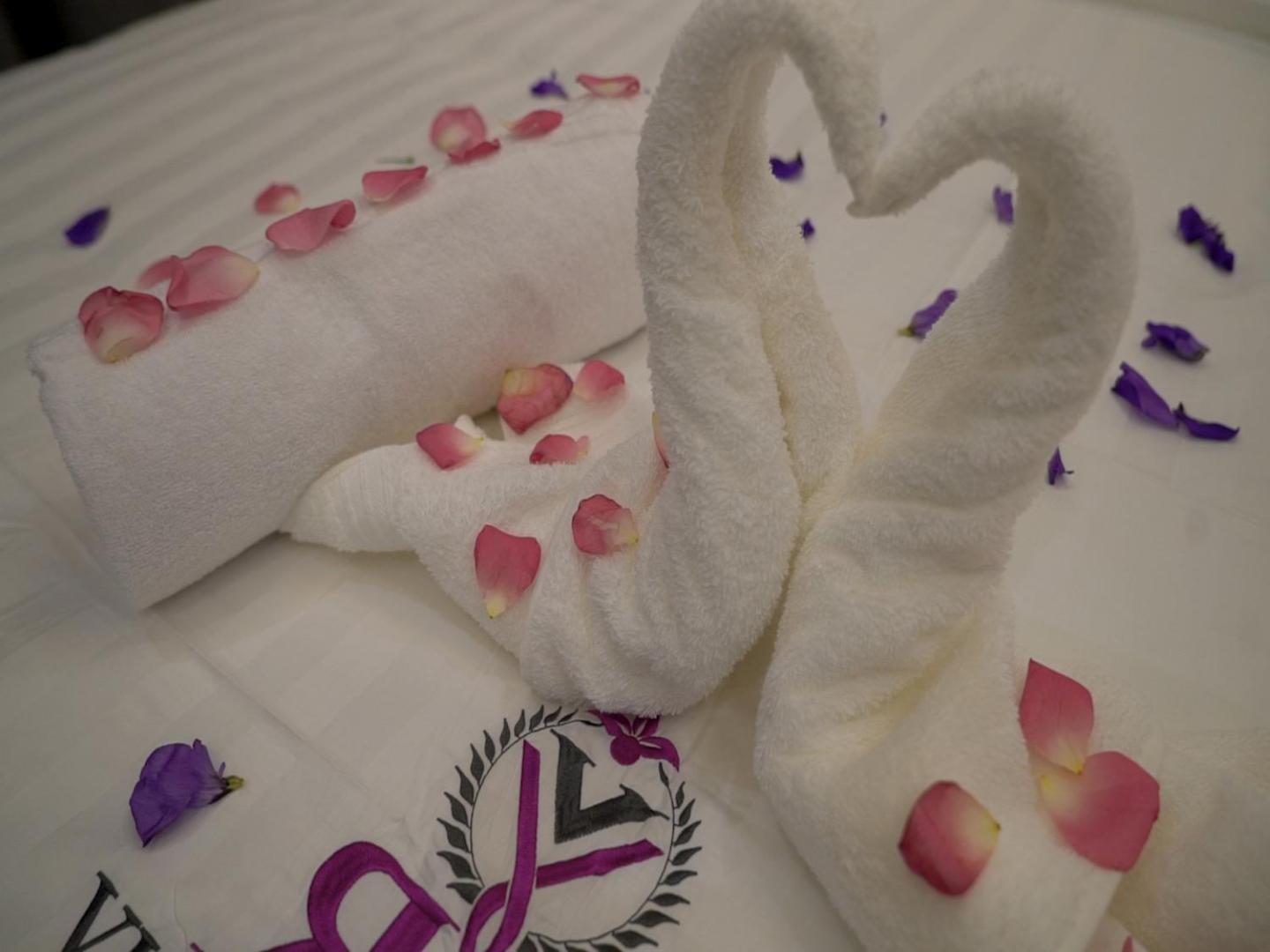 Violet Rose Aprit Hotel Джедда Экстерьер фото